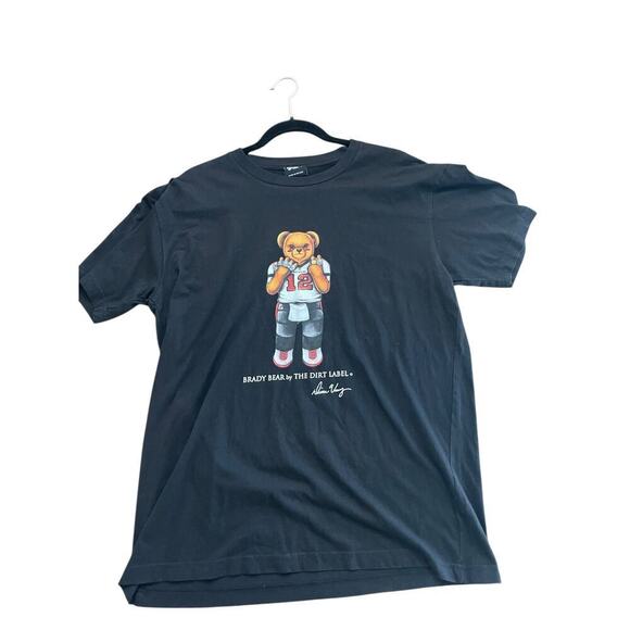 TDL Men's Black Brady Bear By The Dirt Label Crew Neck T-Shirt Size Large - Picture 1 of 7